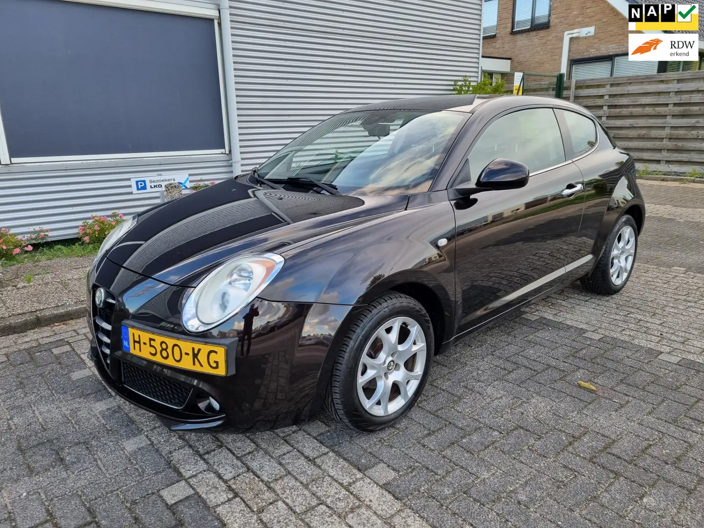 Alfa Romeo MiTo 1.4 Distinctive 3-Drs Clima! Bj:2010 Schwarz - 1