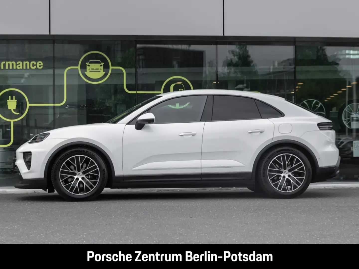 Porsche Macan BOSE Panorama Surround-View Luftfederung Weiß - 2
