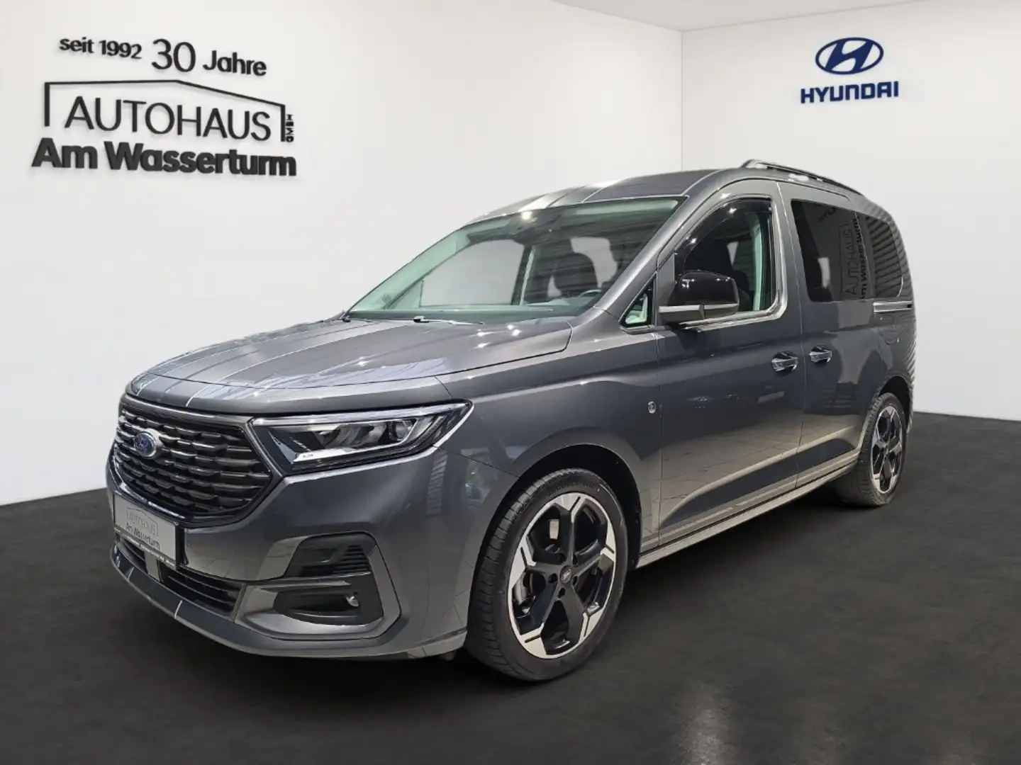 Ford Tourneo Connect Sport 1.5 EcoBoost Grau - 1