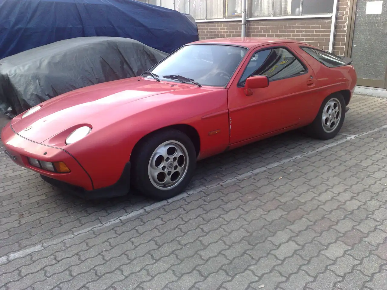 Porsche 928S, foto 4