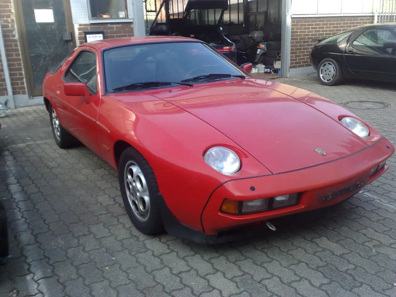 Porsche 928S, foto 6