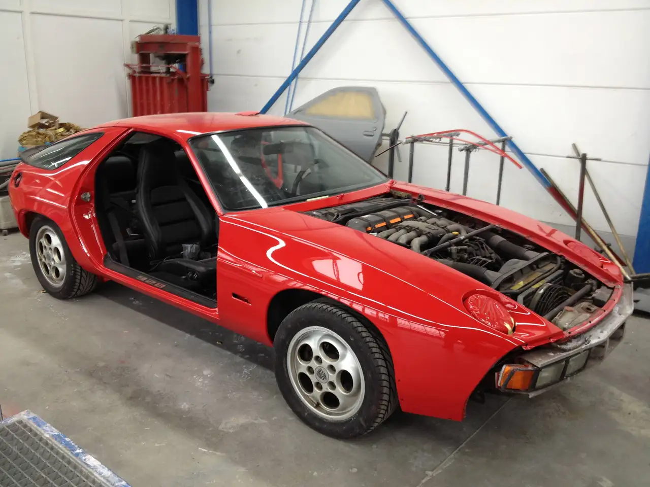 Porsche 928S, foto 11