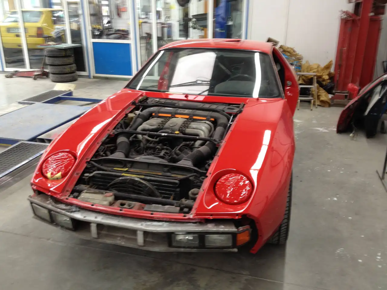 Porsche 928S, foto 2