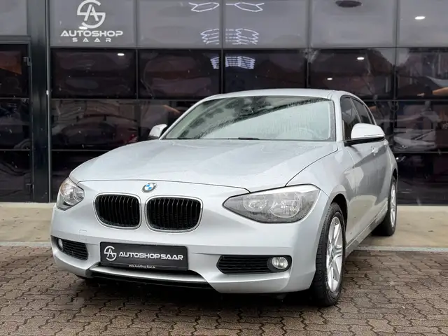 BMW 120 d 1 Limousine LEDER/SHZ/PDC/F20