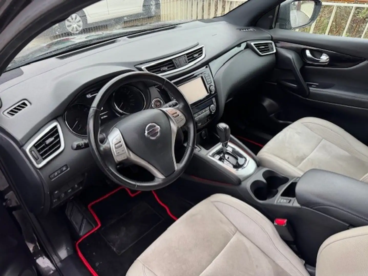 Nissan Qashqai 1.2 N-Connecta Noir - 2