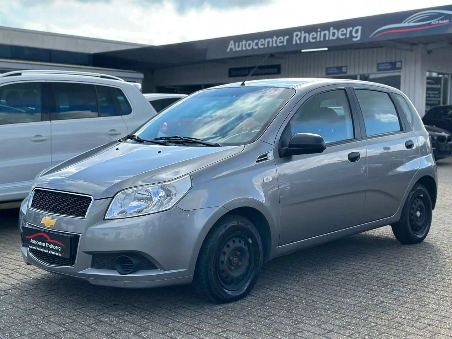 Chevrolet Aveo Schrägheck Basis Klima 1.Hand Tüv Grau - 2