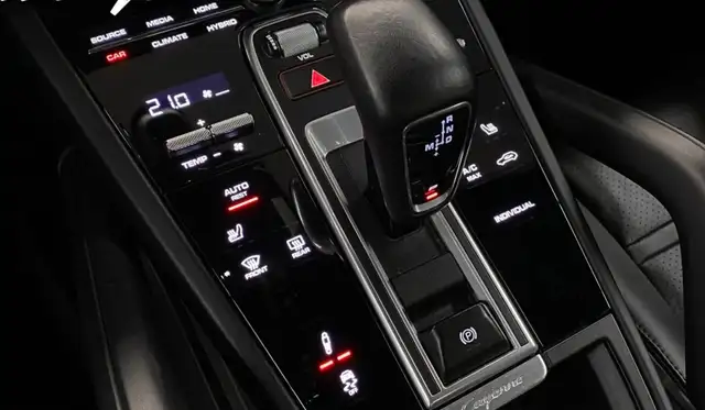 Porsche Cayenne view 17