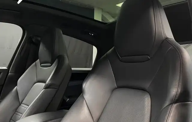 Porsche Cayenne view 20