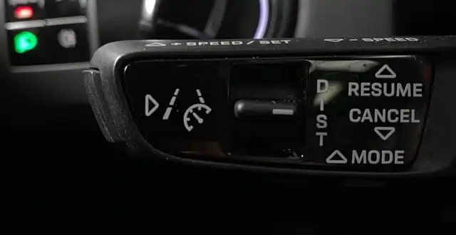 Porsche Cayenne view 14
