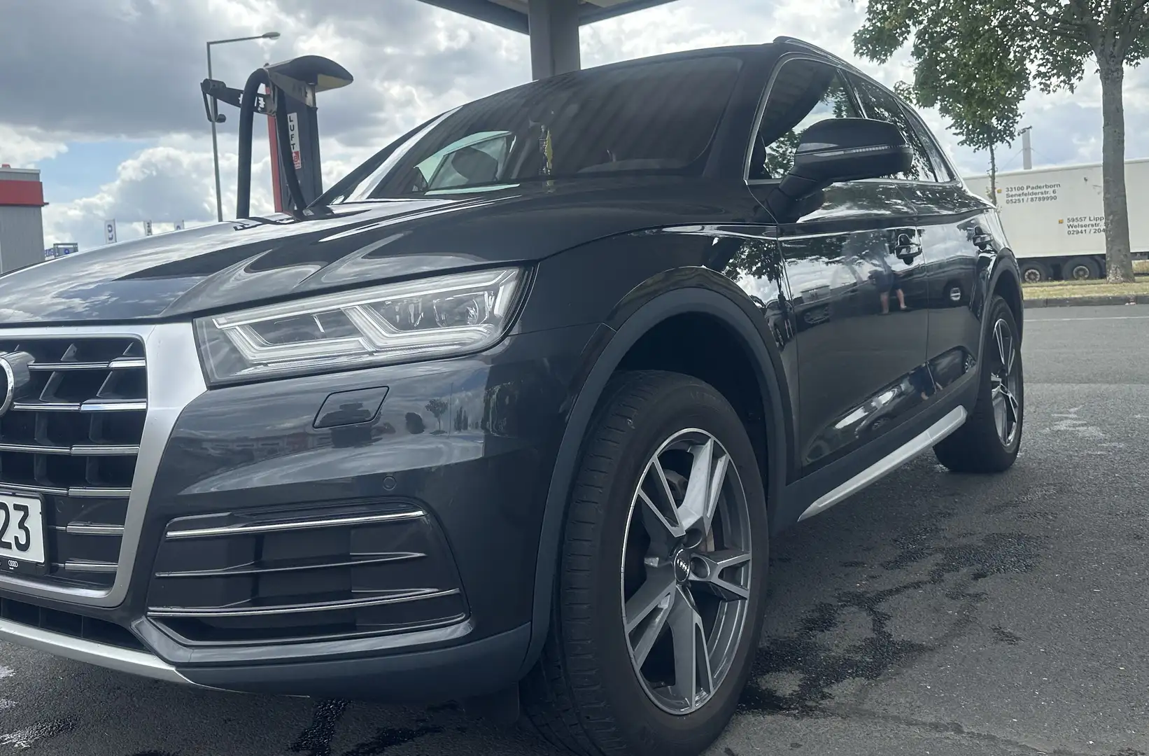 Audi Q5 quattro design Grau - 1