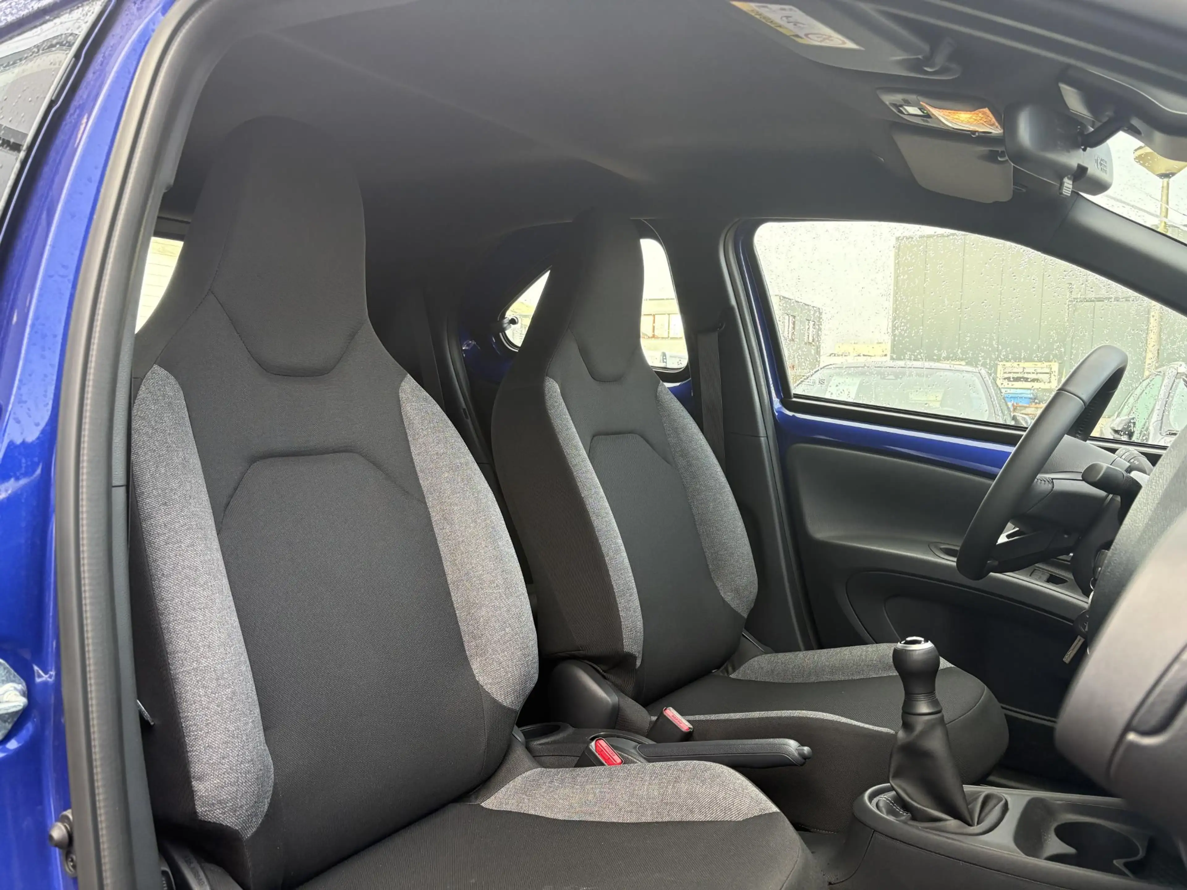 Toyota Aygo X 1.0 VVT-i MT Play uitleen voor Thomas — photo 8