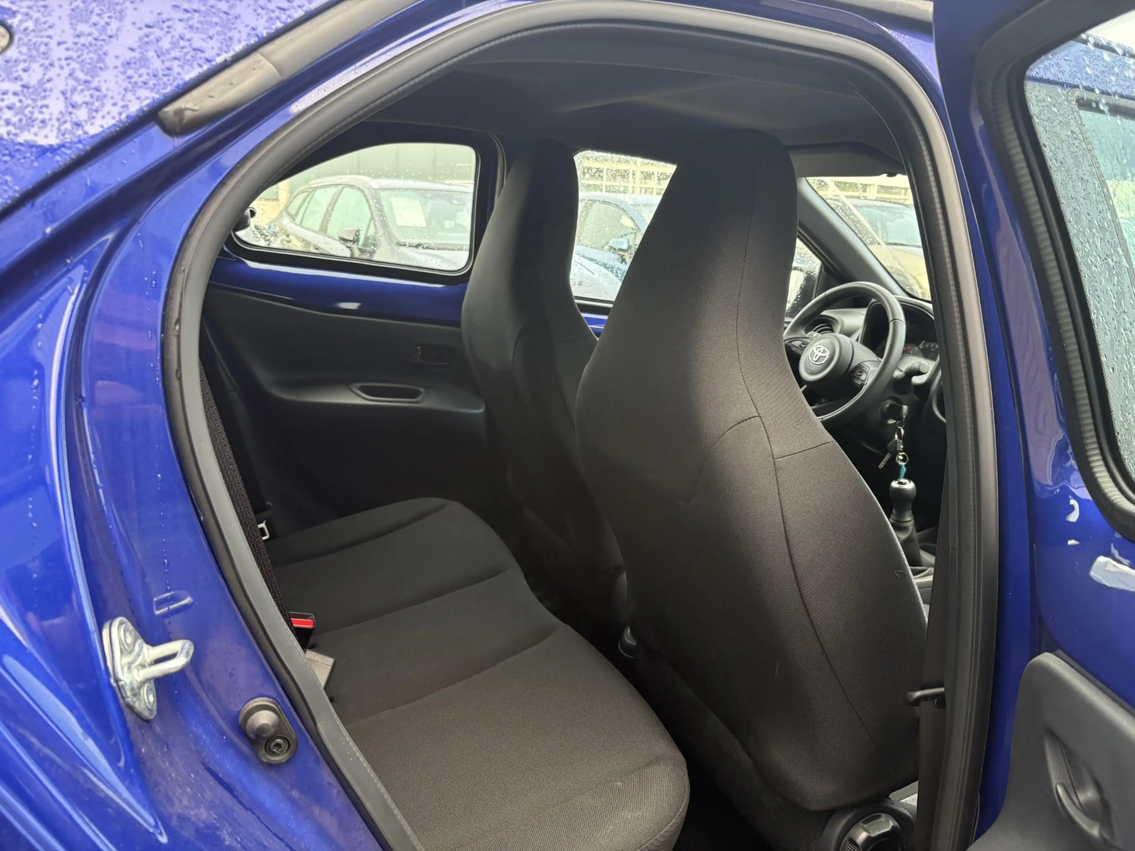 Toyota Aygo X 1.0 VVT-i MT Play uitleen voor Thomas — photo 9