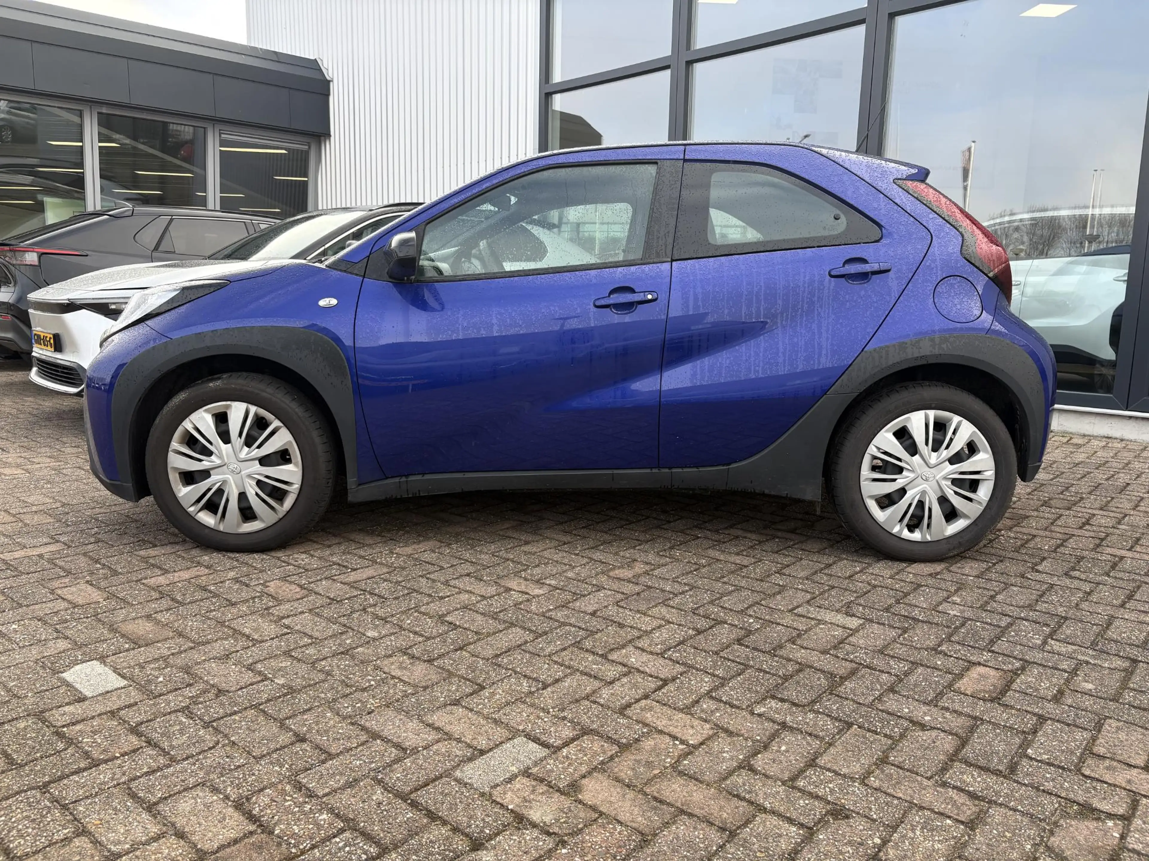 Toyota Aygo X 1.0 VVT-i MT Play uitleen voor Thomas — photo 3