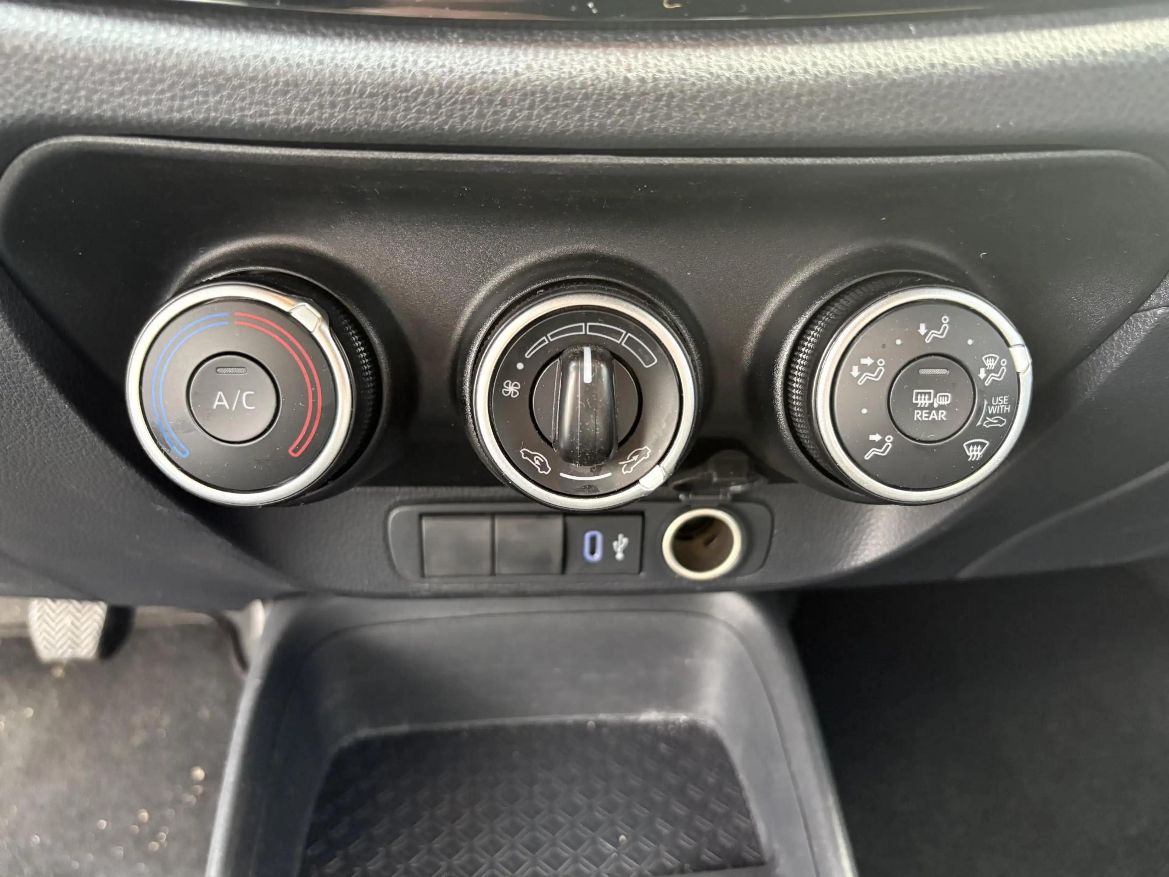 Toyota Aygo X 1.0 VVT-i MT Play uitleen voor Thomas — photo 13