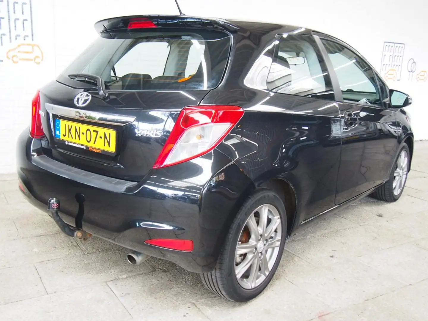 Toyota Yaris 1.3 VVT-i Aspiration Camera Trekhaak (APK:Nieuw) I Zwart - 2