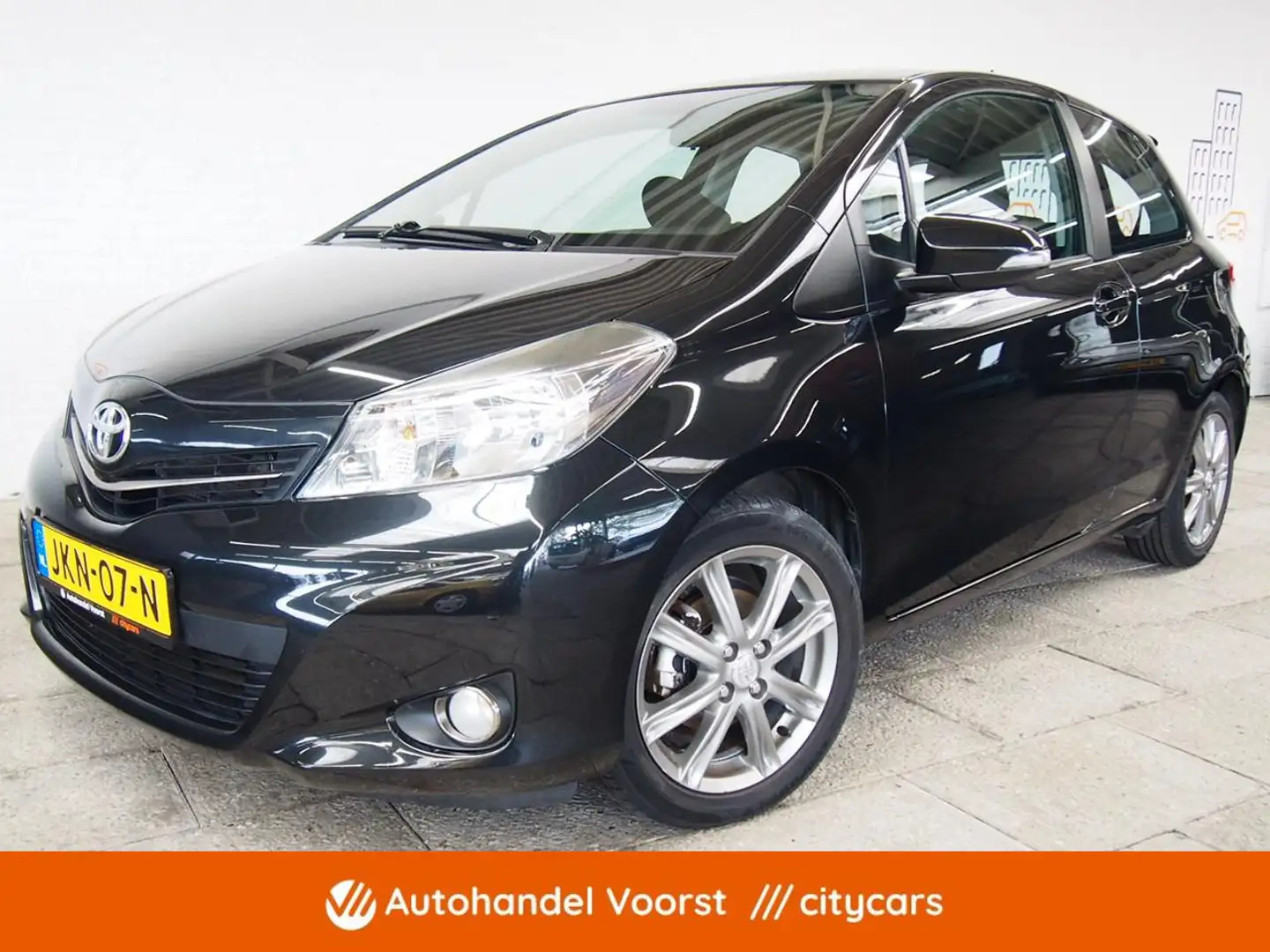 Toyota Yaris 1.3 VVT-i Aspiration Camera Trekhaak (APK:Nieuw) I Zwart - 1