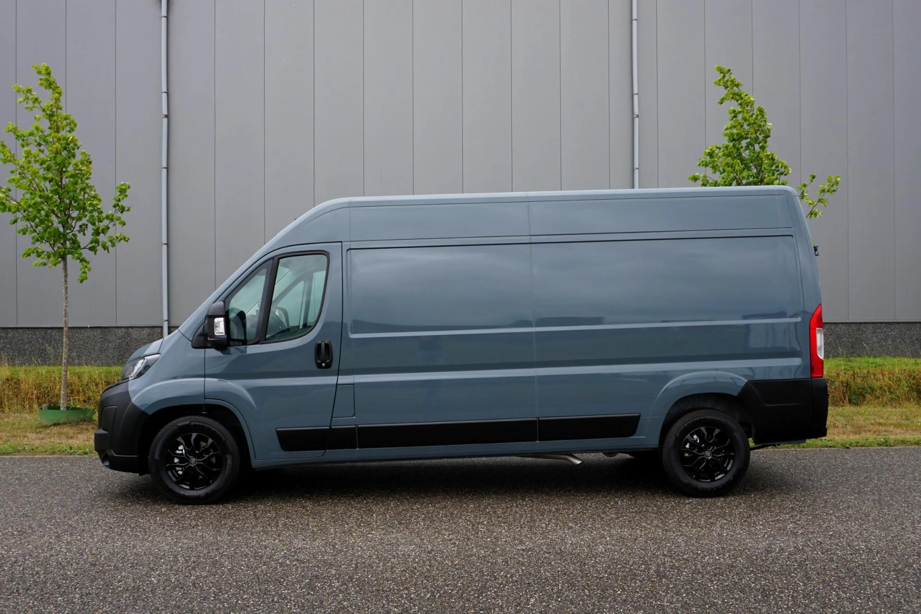 Peugeot Boxer 2.2 BlueHDi 180 L3H2 3.5t in Nieuwstaat |Automaat — photo 5