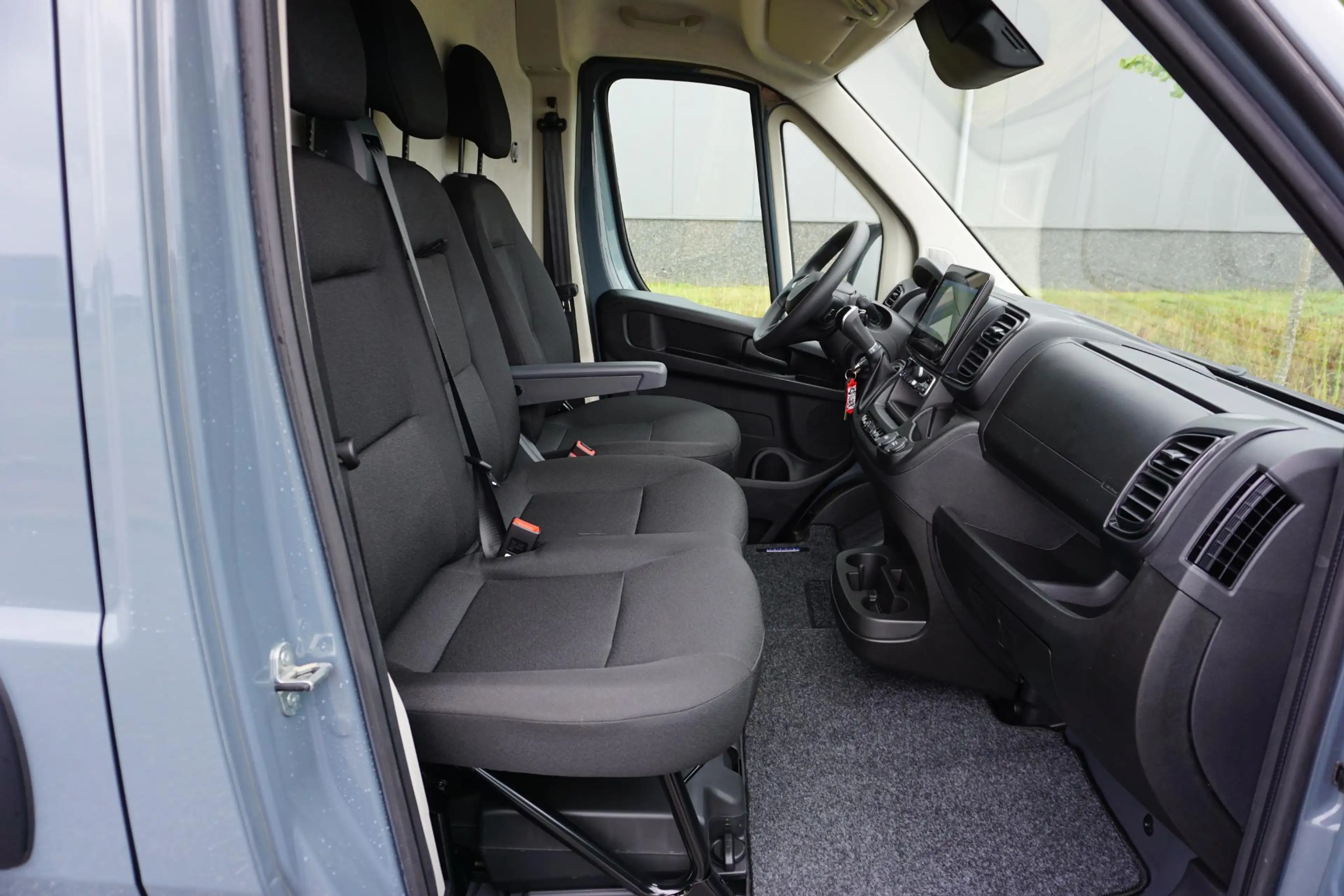 Peugeot Boxer 2.2 BlueHDi 180 L3H2 3.5t in Nieuwstaat |Automaat — photo 14