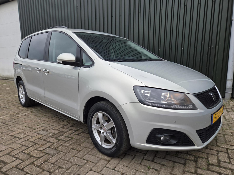 SEAT Alhambra 1.4 TSI Reference — photo 8