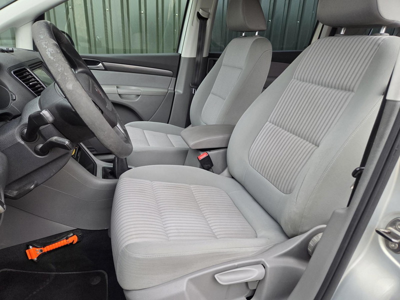 SEAT Alhambra 1.4 TSI Reference — photo 11