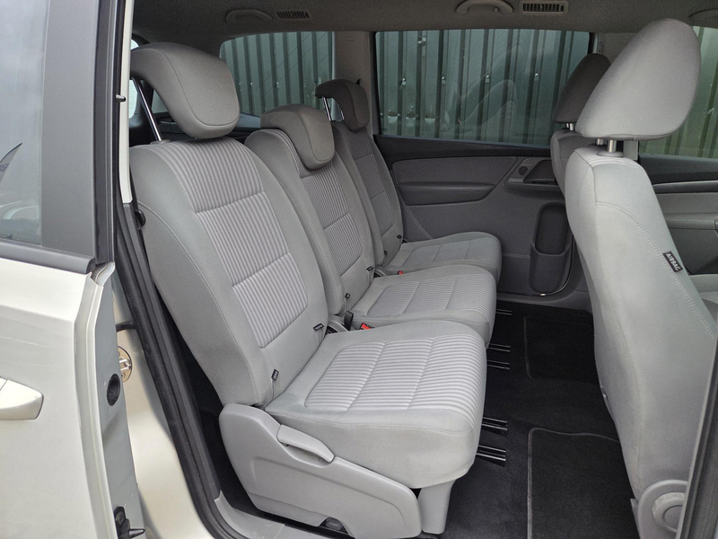 SEAT Alhambra 1.4 TSI Reference — photo 15
