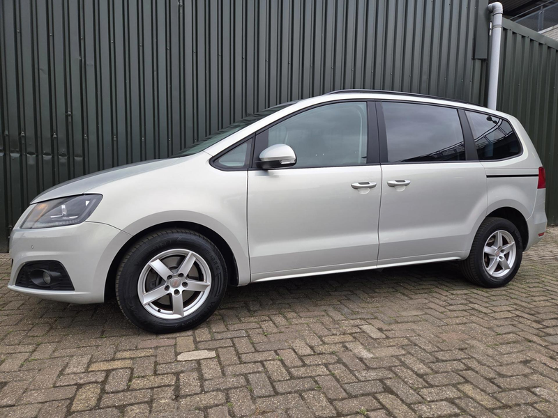 SEAT Alhambra 1.4 TSI Reference — photo 2