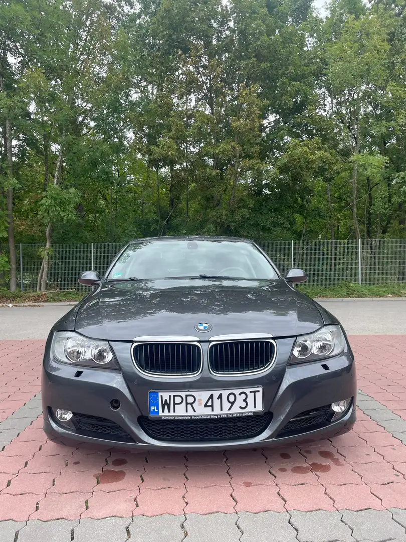 BMW 320 320i Vert - 1