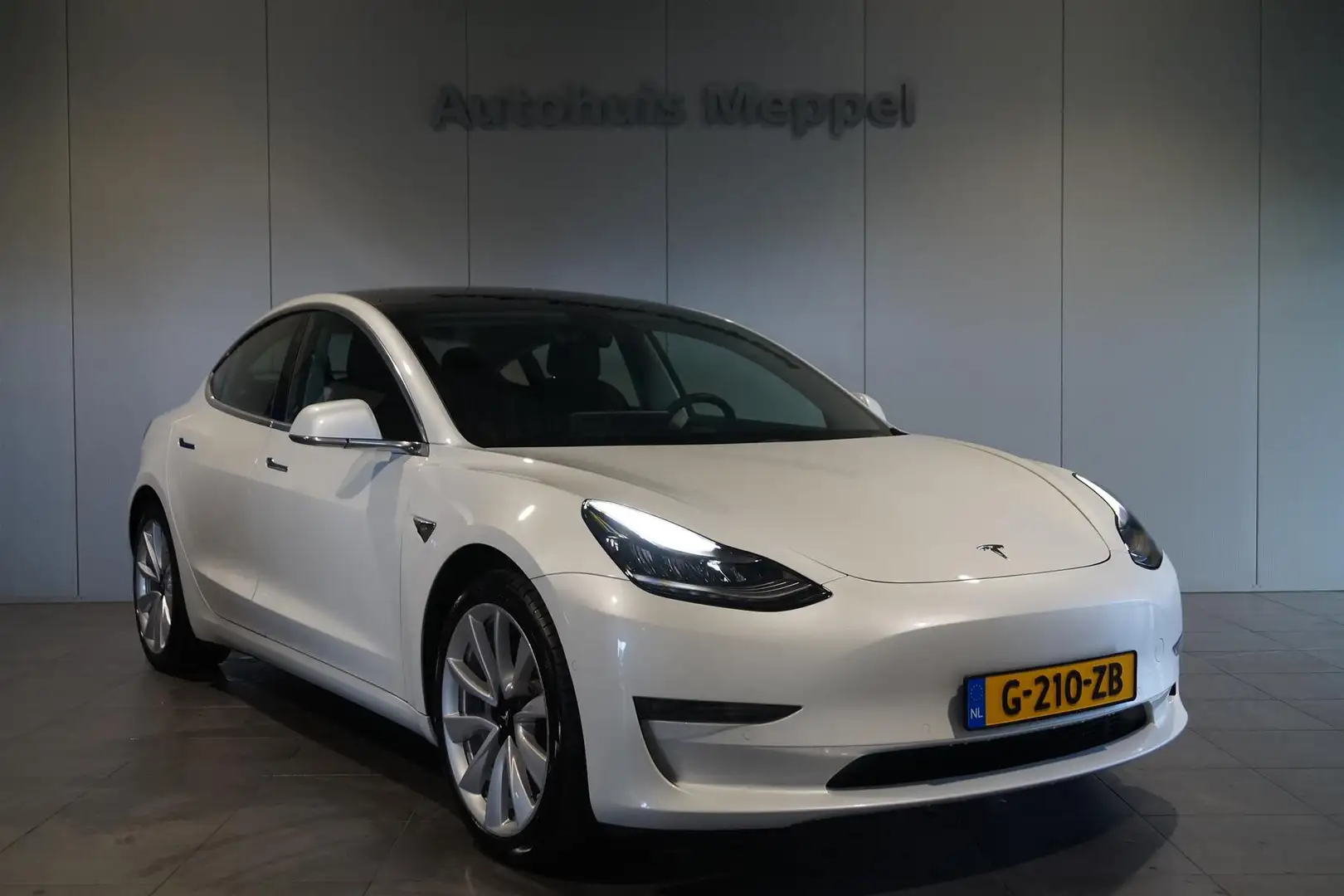 Tesla Model 3 Long Range | Autopilot | Dual Motor | 75 kWh | 1st Blanc - 1