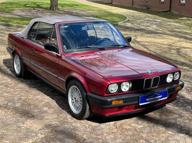 BMW 318 i E30 Cabrio Calypsorot, Leder Schwarz