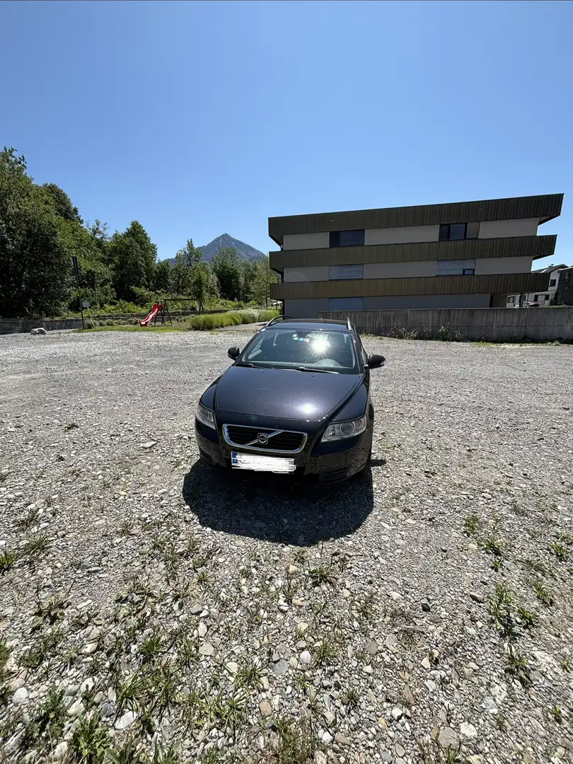 Volvo V50 1.6D DPF DRIVe Kinetic Schwarz - 1
