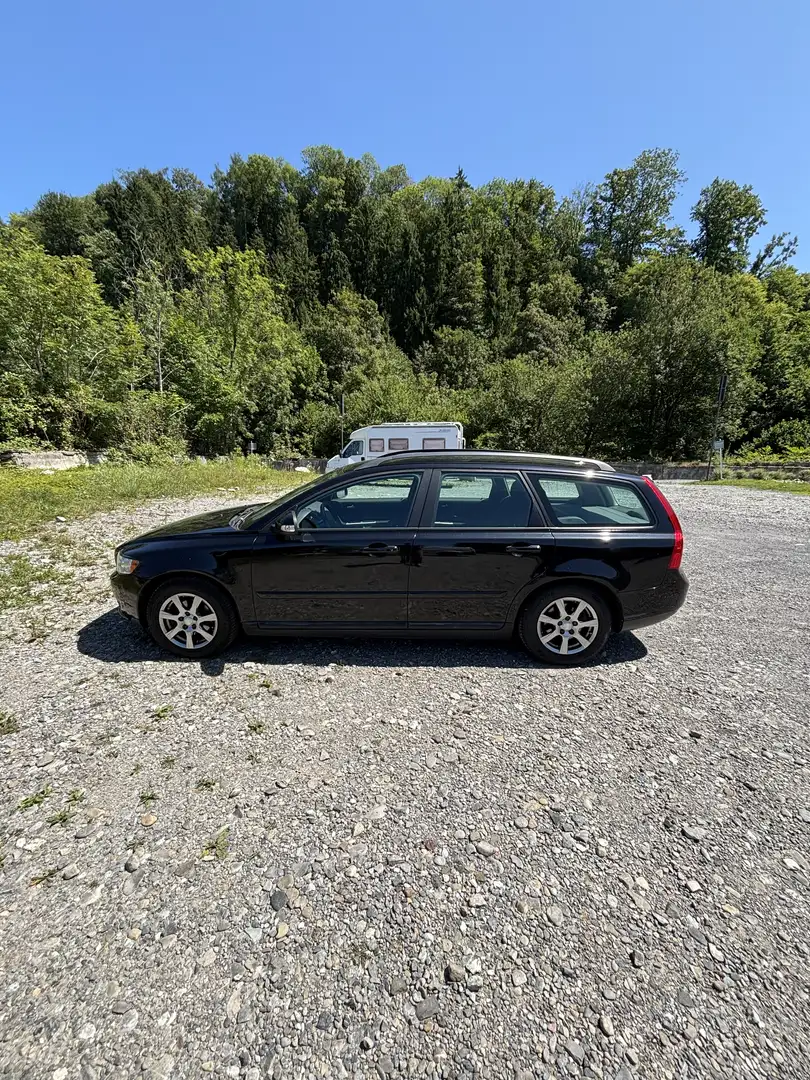 Volvo V50 1.6D DPF DRIVe Kinetic Schwarz - 2