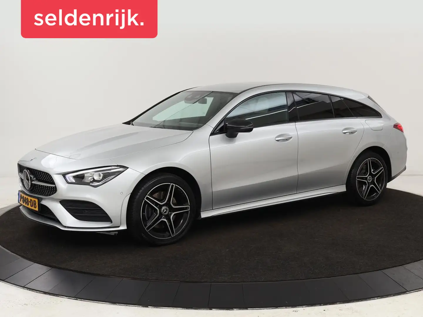 Mercedes-Benz CLA 250 Shooting Brake 250e Business Solution AMG Limited Grijs - 1