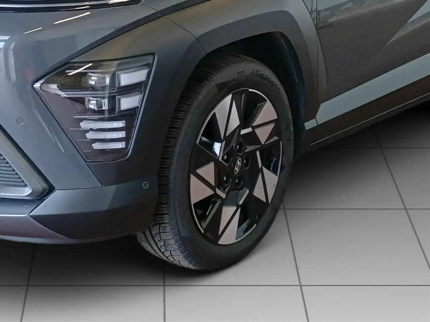Hyundai KONA ALLRAD PRIME+LEDER+AUTOMATIK+ALLWETTERREIFEN Grijs - 2