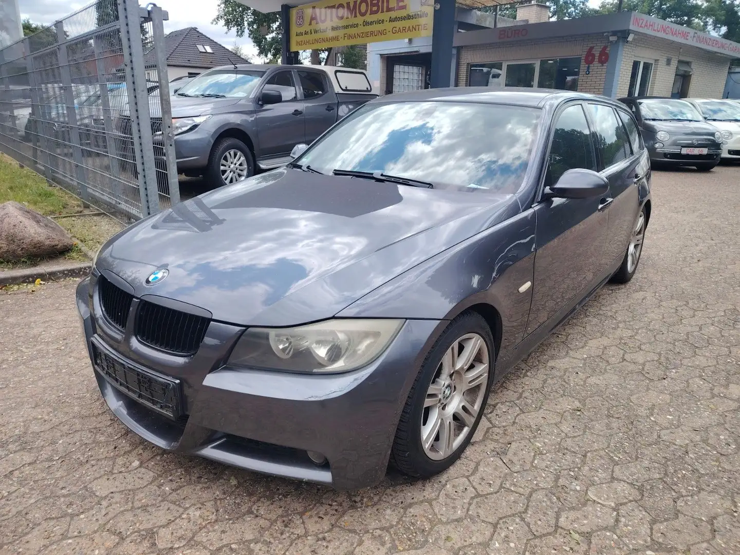 BMW 320 i / M- Paket / Klimaanlage / Violett - 1