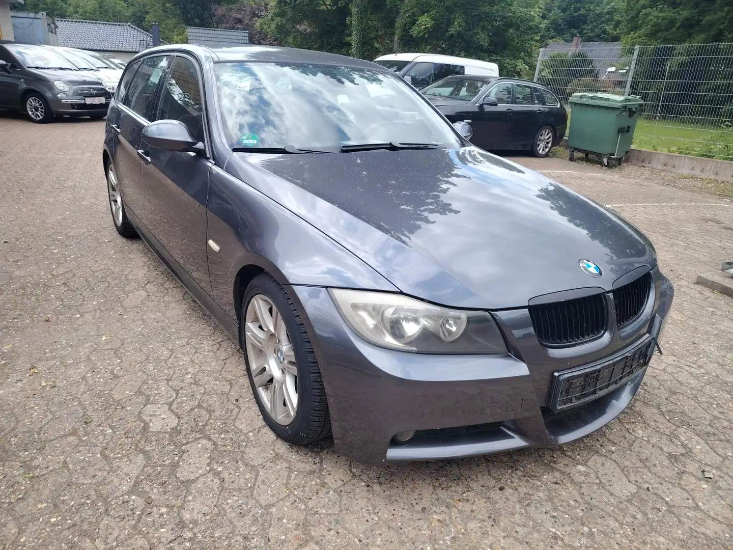 BMW 320 i / M- Paket / Klimaanlage / Violett - 2