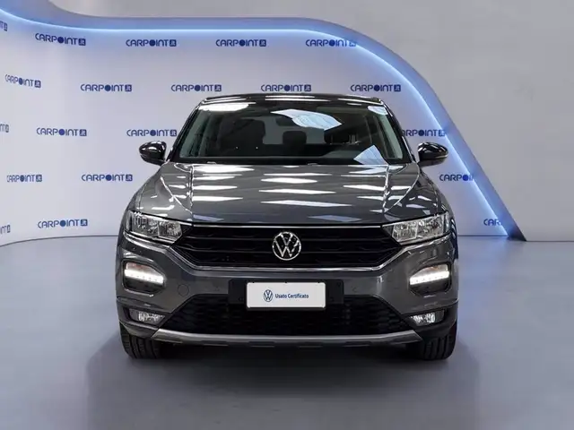 Volkswagen T-Roc view 9