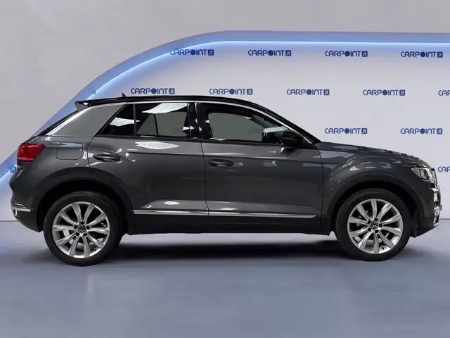 Volkswagen T-Roc view 7