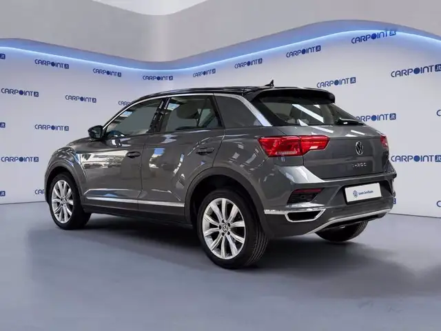 Volkswagen T-Roc view 4
