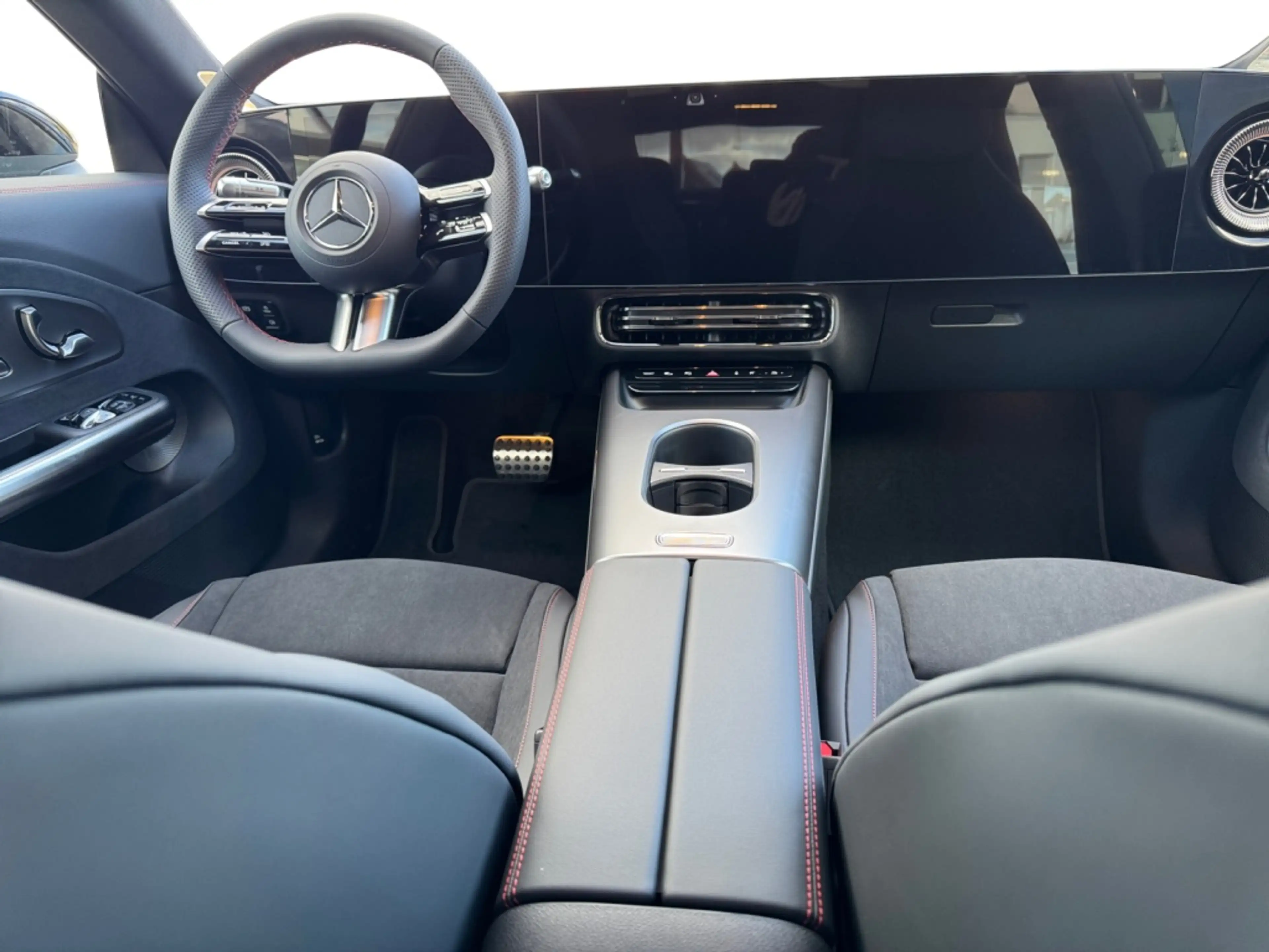 Mercedes-Benz CLA 250 + EQ +AMG+19Z+Night+MB.DRIVE+360°+MBEAM — photo 5