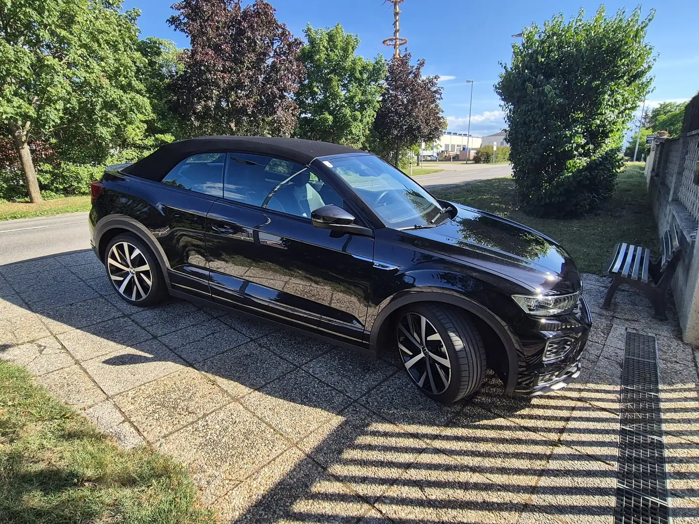 Volkswagen T-Roc Cabrio 1,5 TSI ACT R-Line DSG - 1