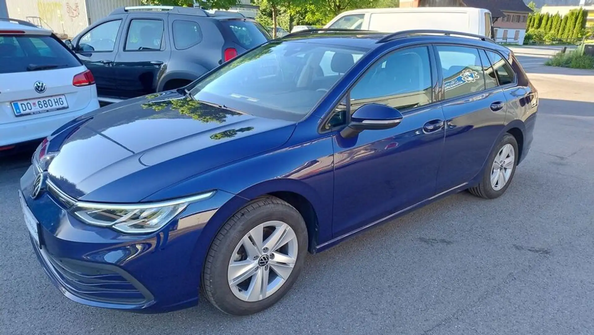 Volkswagen Golf Variant Life 2,0 TDi Blauw - 1