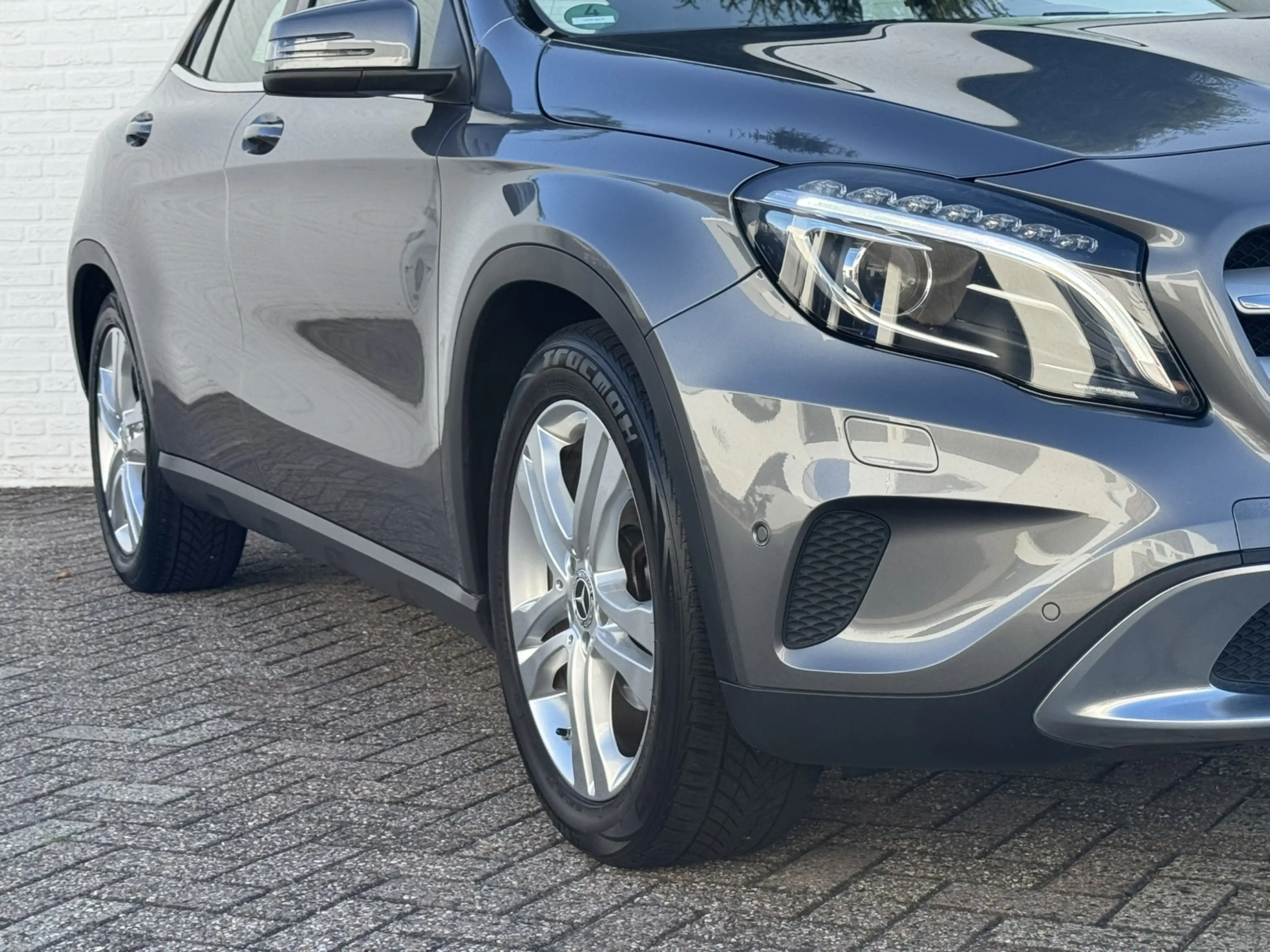 Mercedes-Benz GLA 200 Edition Trekhaak All-Season Banden Panorama dak Au — photo 37