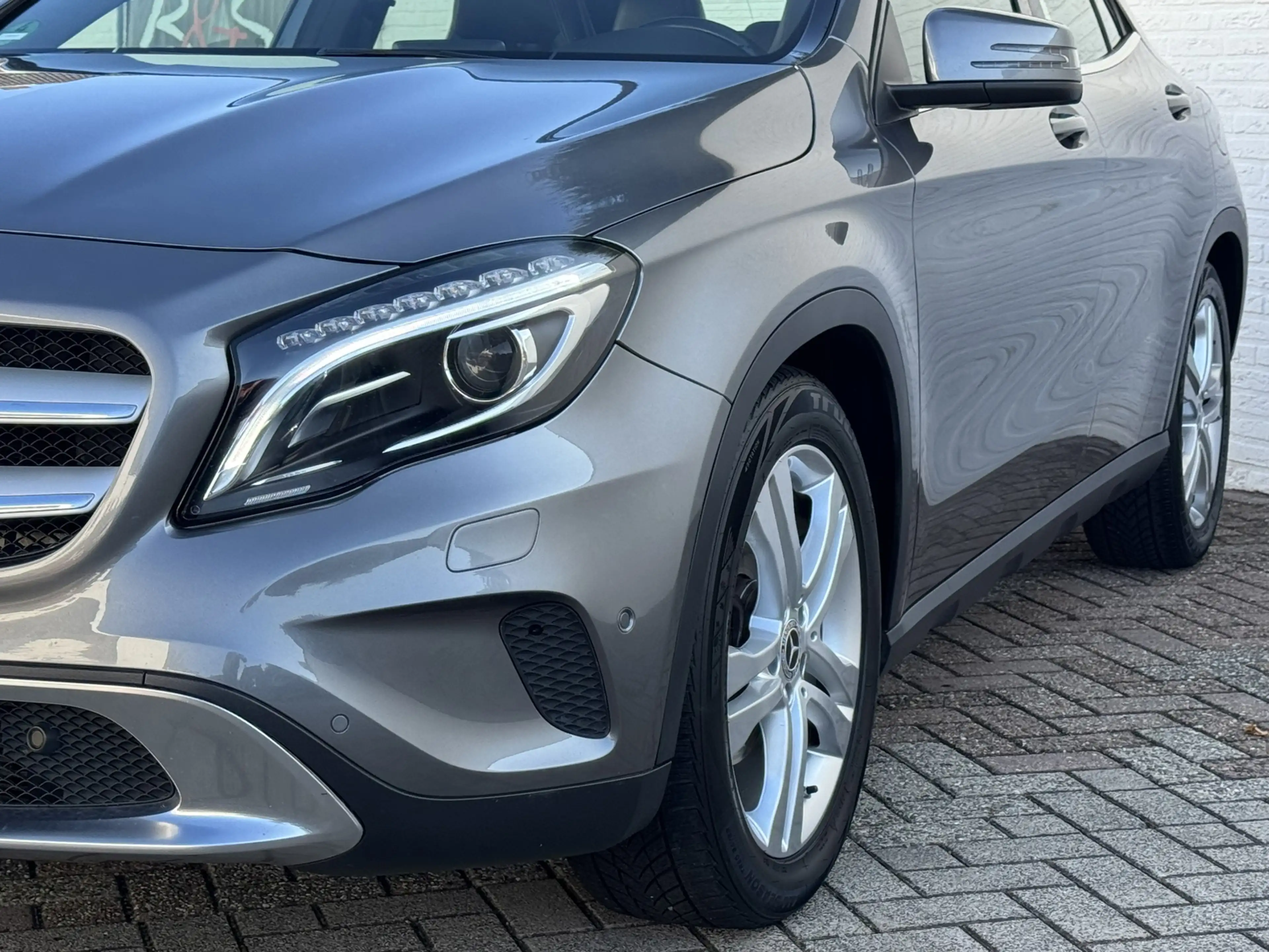 Mercedes-Benz GLA 200 Edition Trekhaak All-Season Banden Panorama dak Au — photo 39