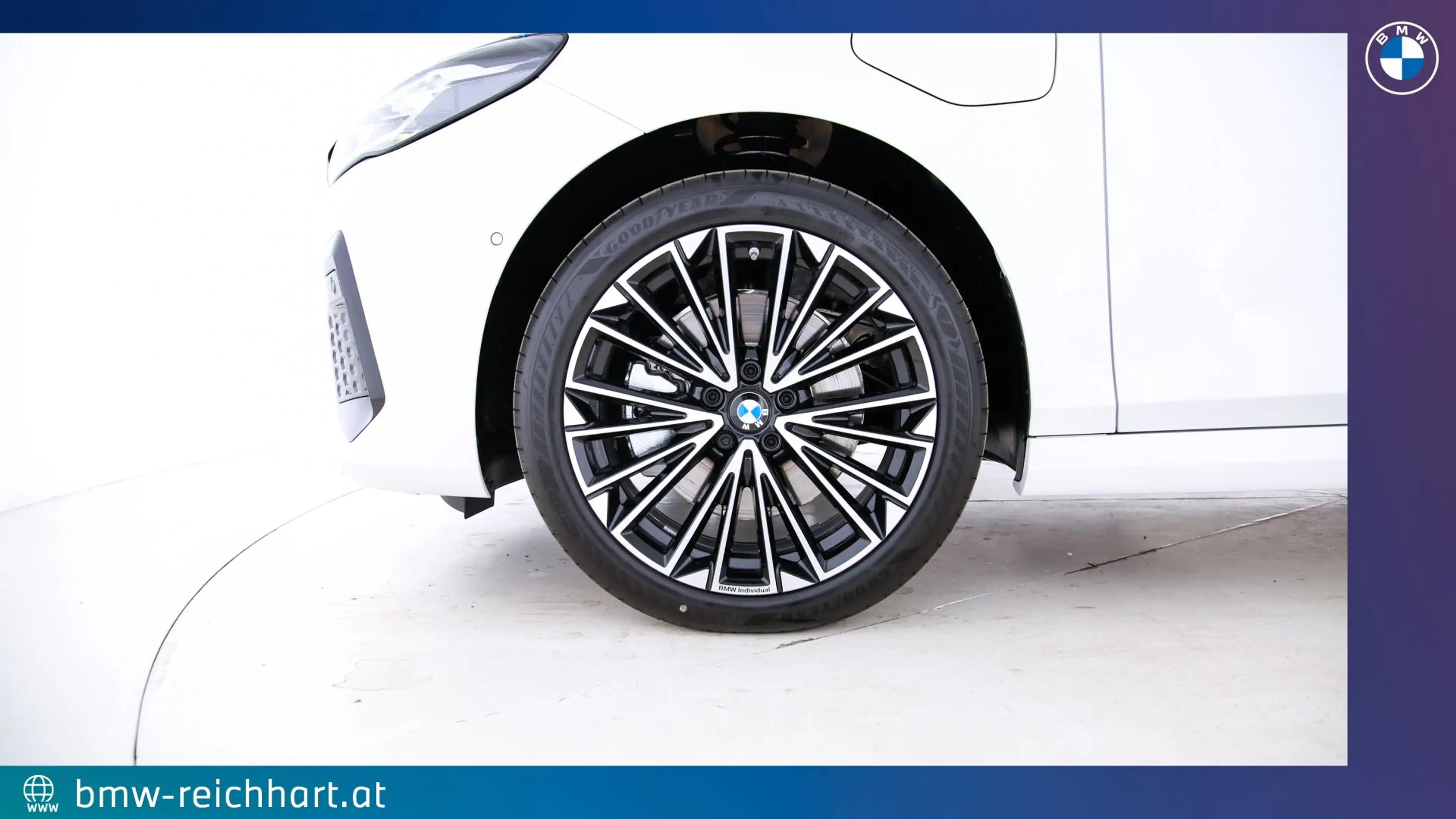 BMW 230 e xDrive — photo 14