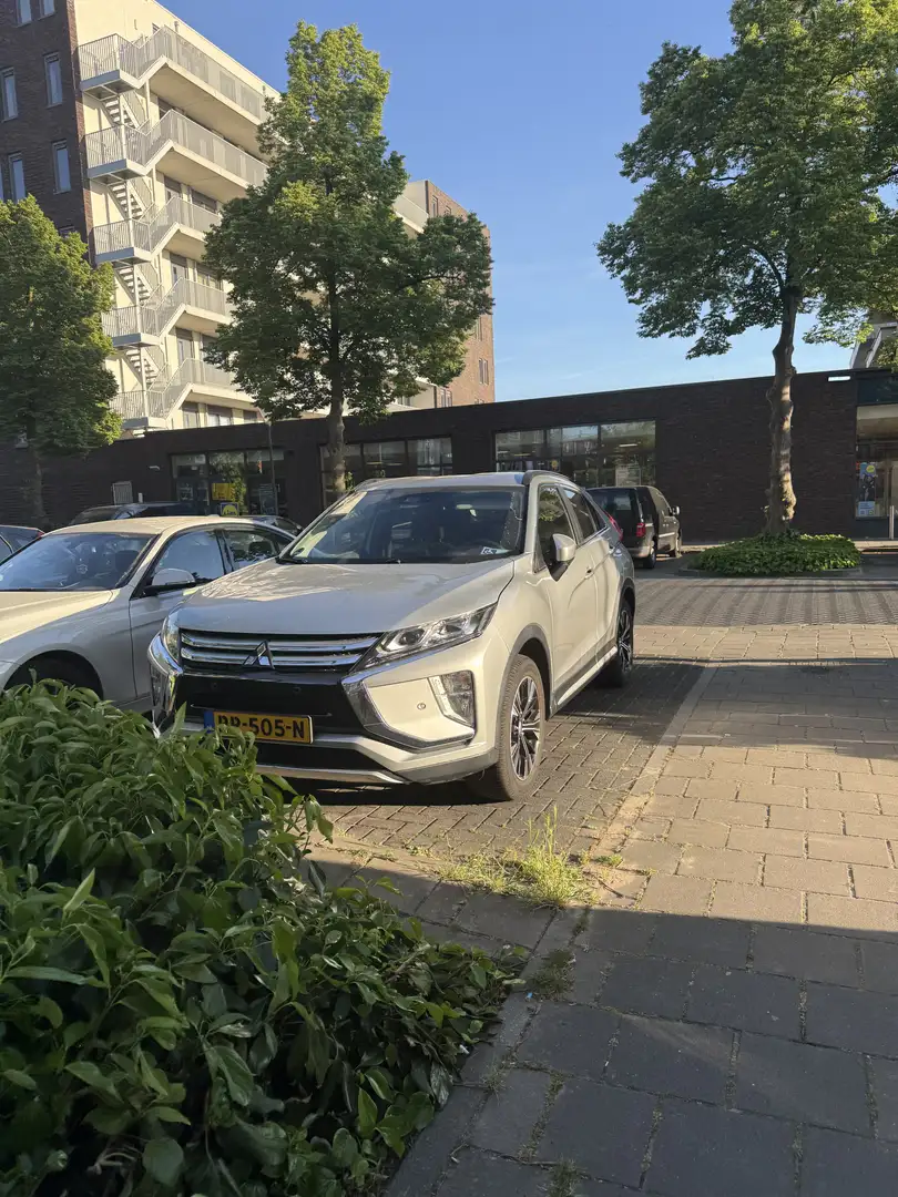 Mitsubishi Eclipse Cross 1.5 T-MIVEC ClearTec CVT 2WD Plus - 2