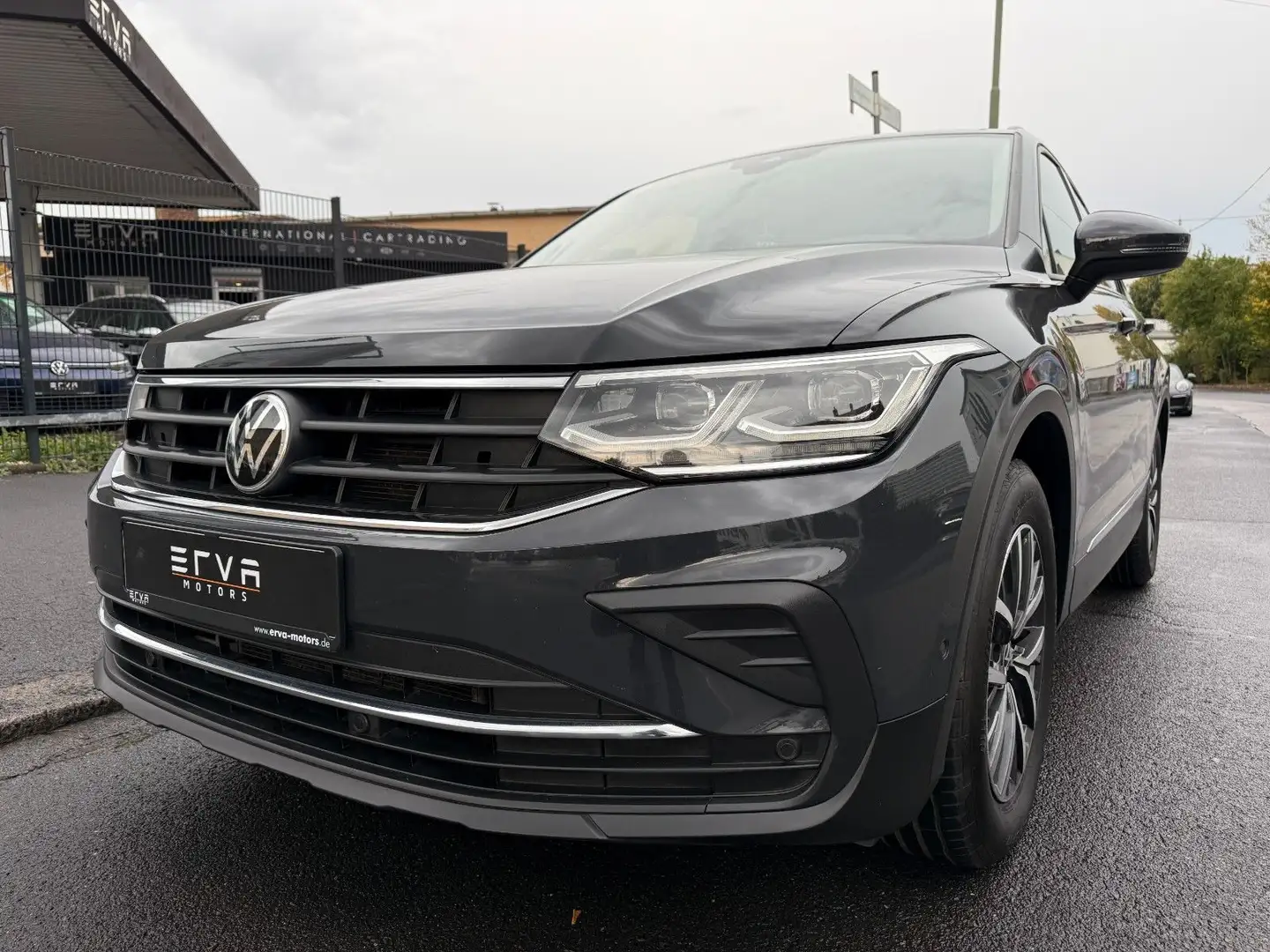Volkswagen Tiguan 2.0 TDI Life | MATRIX | AHK Gris - 2