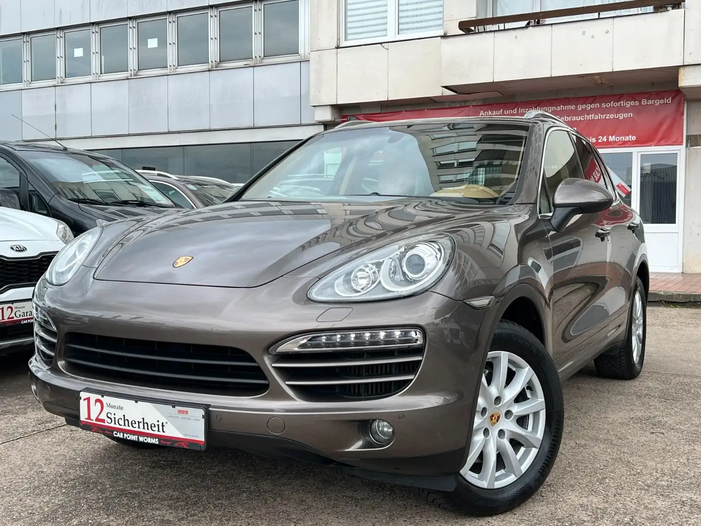 Porsche Cayenne Diesel *PASM*LEDER*NAVI*PANO*LÜCKENLOS* - 1