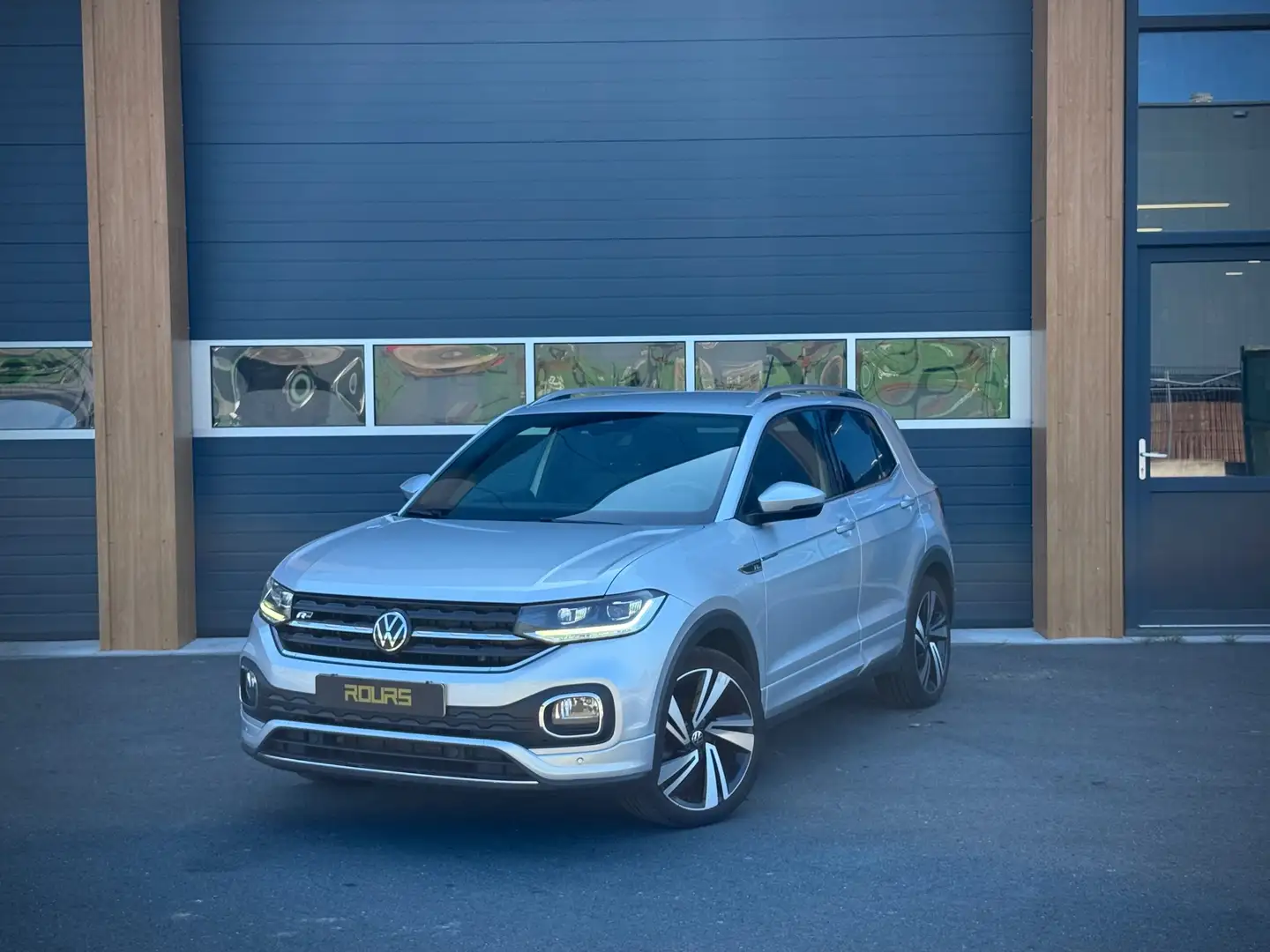 Volkswagen T-Cross 1.5 TSI 3xR-line|ACC|St. verwarming Grijs - 1