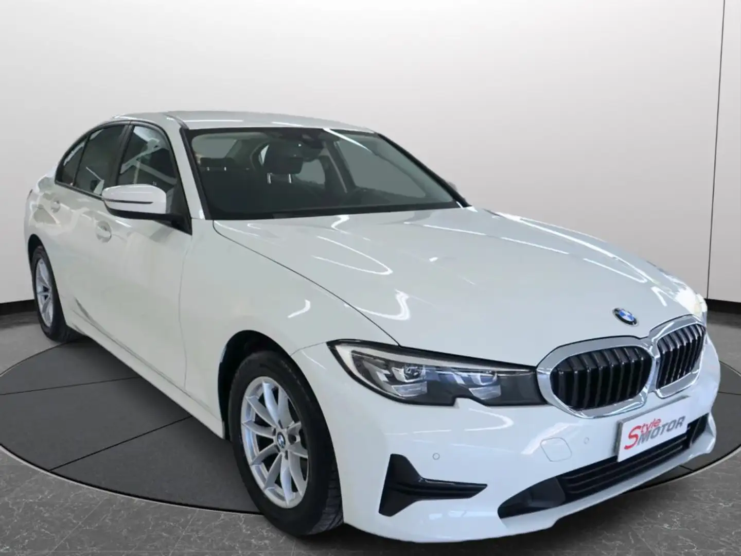 BMW 318 d Business Advantage aut.Ufficiale Bmw Uniprop. Bianco - 2