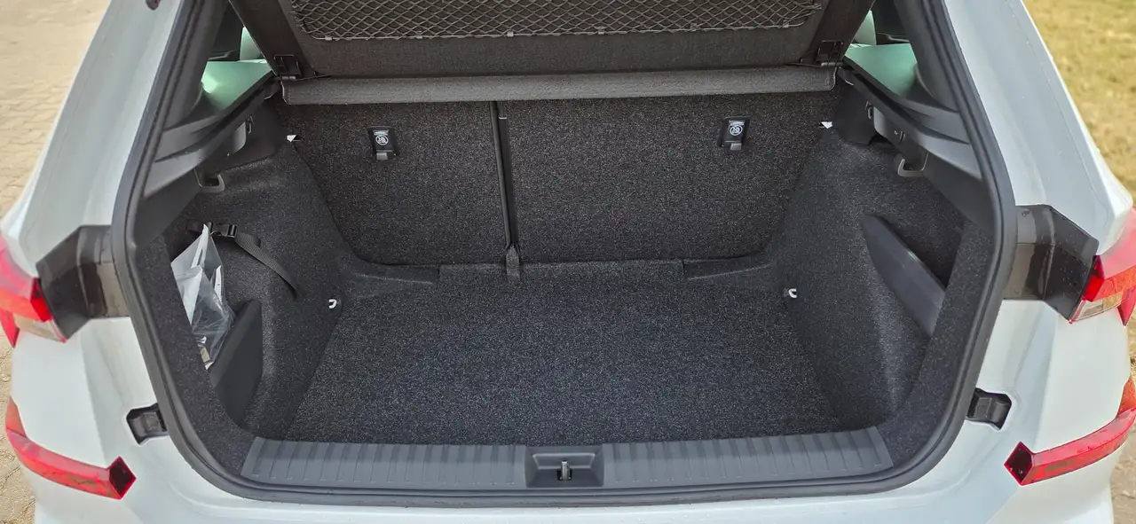 Skoda Kamiq Kamiq 1.0 TSI DSG Monte Carlo 6